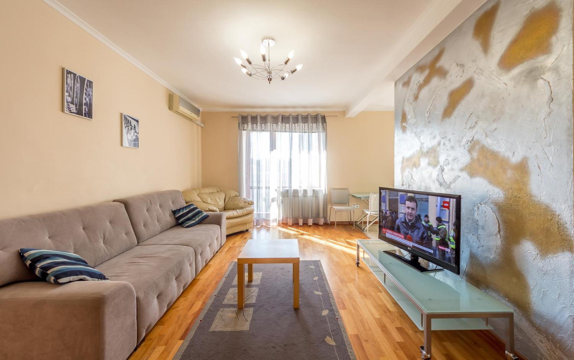Central Apartments Kiev Buitenkant foto