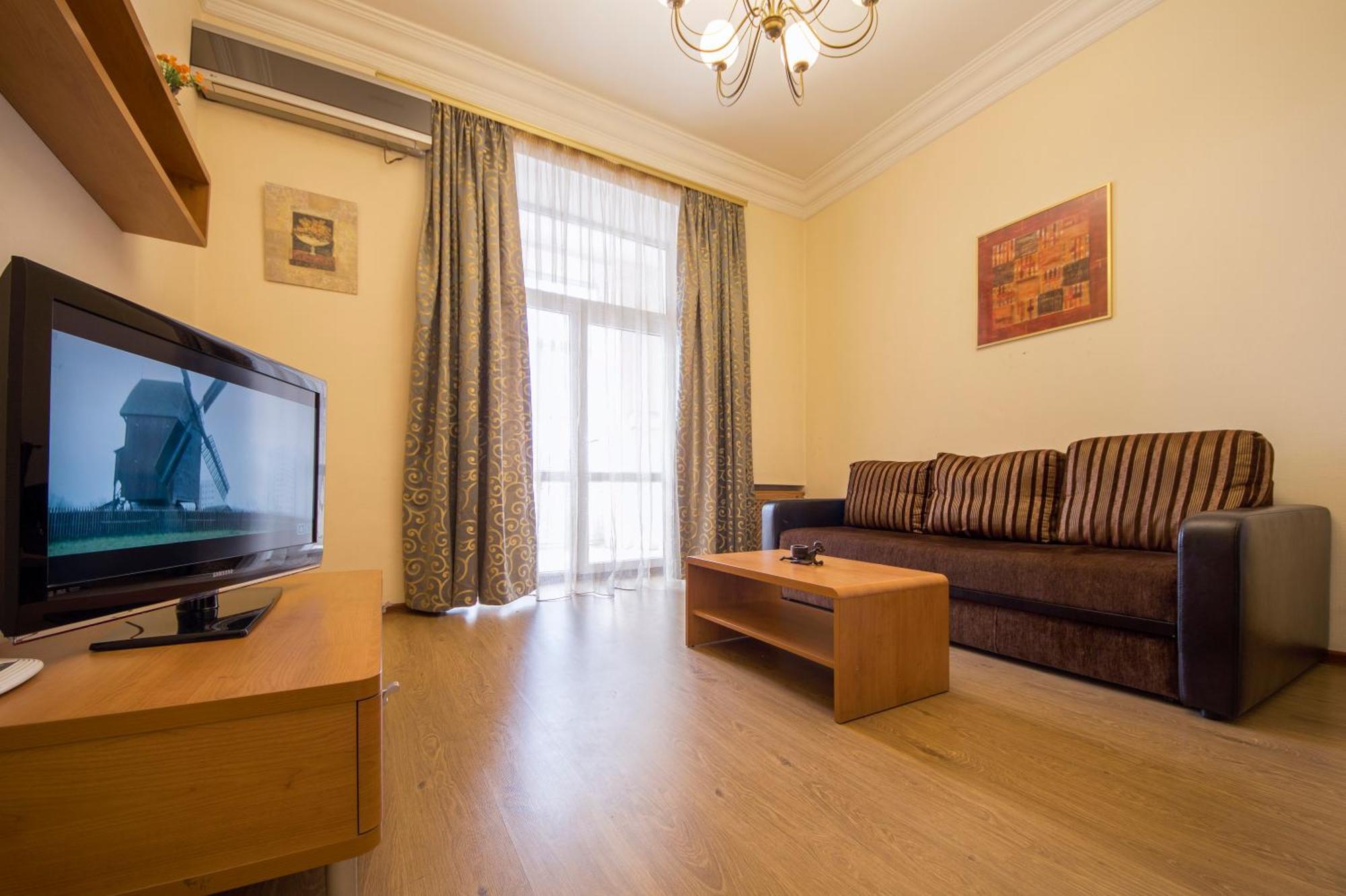 Central Apartments Kiev Buitenkant foto